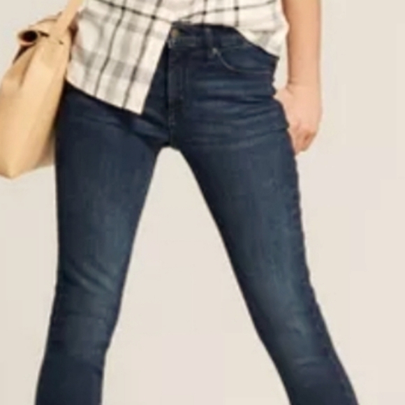 UniQlo Woman's Jeans with Zipper size 25 - Picture 2 of 9